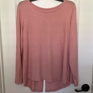 Zyia top with back detail-pink